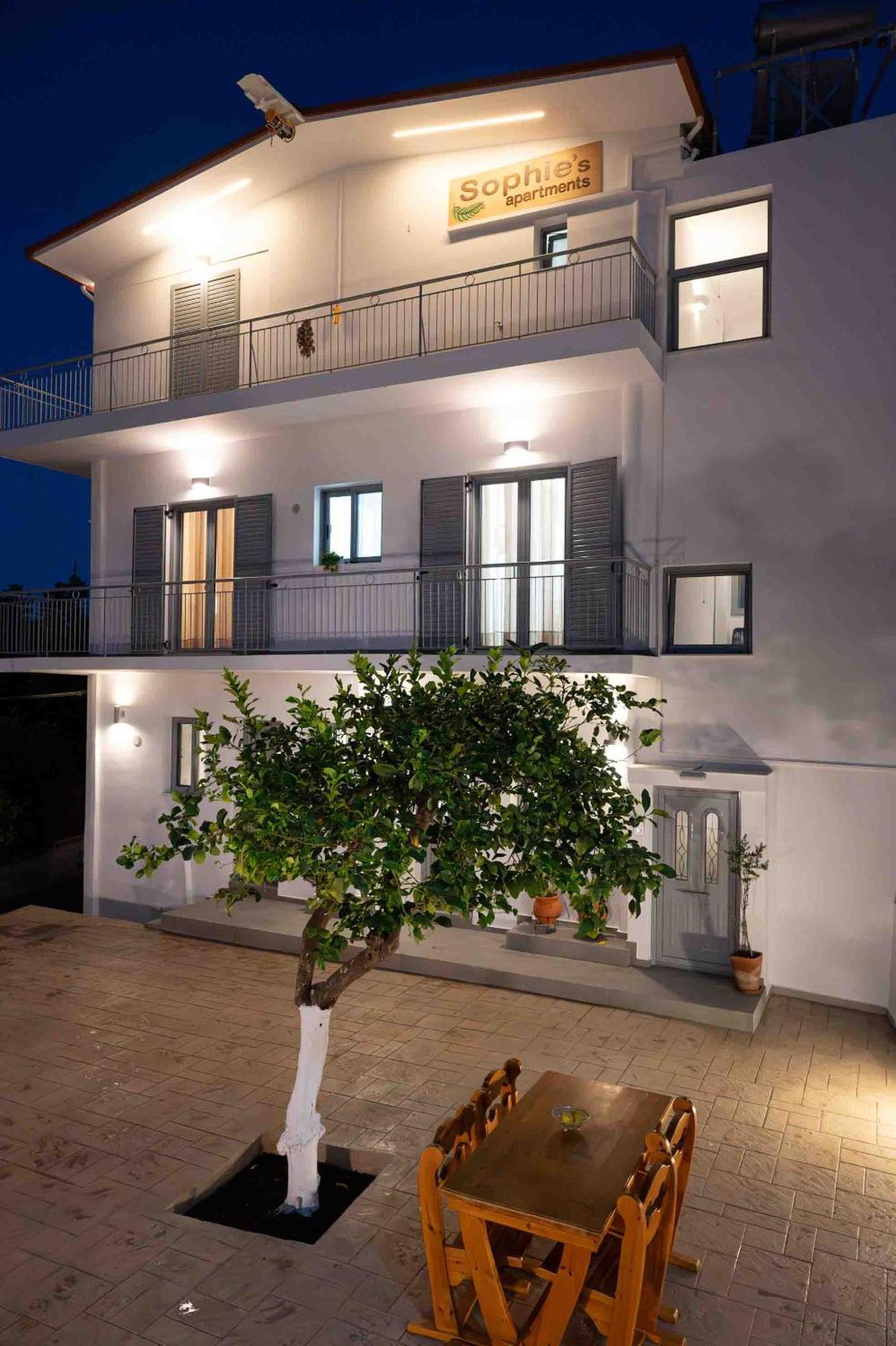 Sophie'S Apartments 3&4 Poros Town Dış mekan fotoğraf